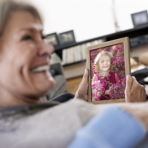 Ramka Cyfrowa 10.1'' z aplikacją Frameo 32GB - jasnobrązowa