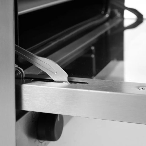 Piec konwekcyjny elektryczny H90 na 4 blachy 438x315mm Hendi 227060