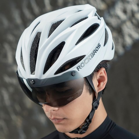 Kask rowerowy z szybką odpinanymi okularami z filtrem UV unisex - biały mat