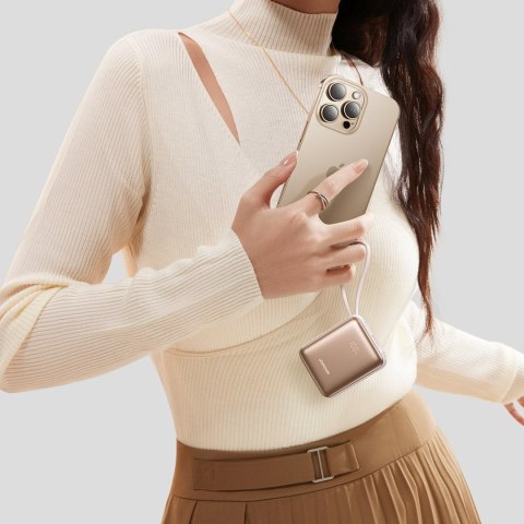 Powerbank 10000mAh 22.5W z wbudowanymi kablami - złoty