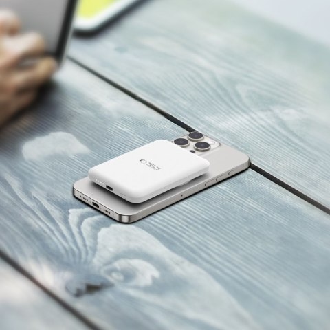 Powerbank 5000mAh z MagSafe USB-C 15W z kablem USB-C - biały