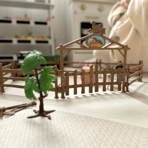 WOOPIE Zestaw Mini Farma Traktor Zwierzęta Osada Farma Rolnik 1:24