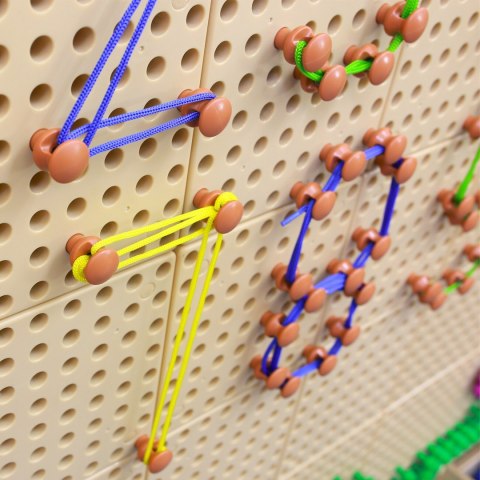 MASTERKIDZ Zestaw Kołeczki i Sznurki - Do Tablicy Naukowo-Kreatywnej STEM