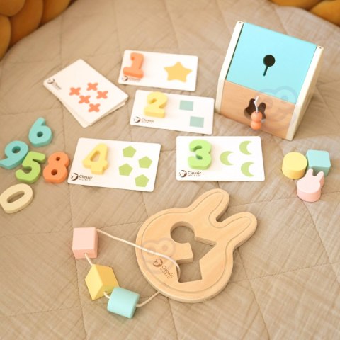 CLASSIC WORLD Pastelowy Zestaw dla Niemowląt Box Pierwsze Zabawki do Nauki od 12 do 18 miesiąca