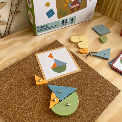 Drewniana Przybijanka z Młotkiem Układanka 20 wzorów 82 el.