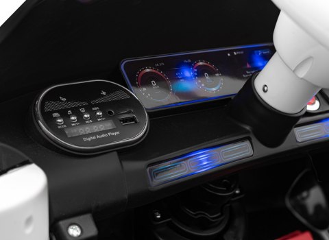 Mercedes Benz AMG EQA dla dzieci Czarny